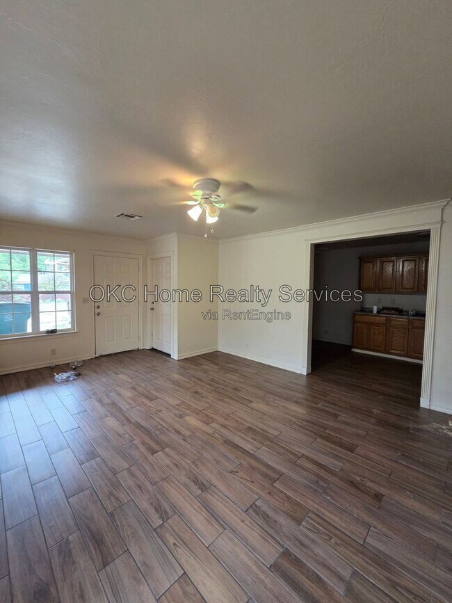 Foto del edificio - 1132 N Gardner Ave