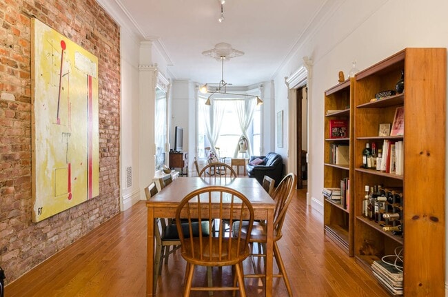 Foto del edificio - 874 Sterling Pl