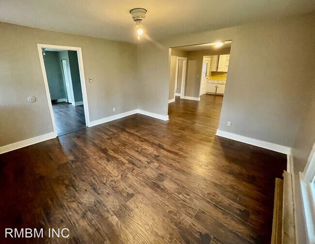 Building Photo - 3 br, 1 bath House - 212 N Stout Street