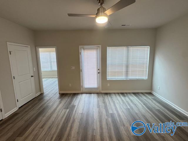 Foto del edificio - 125 Foster Wy Dr