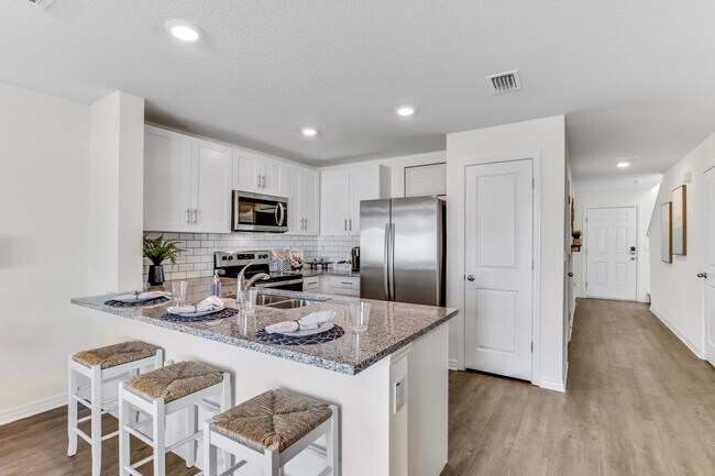 Foto del edificio - Laurel Lakes Townhomes