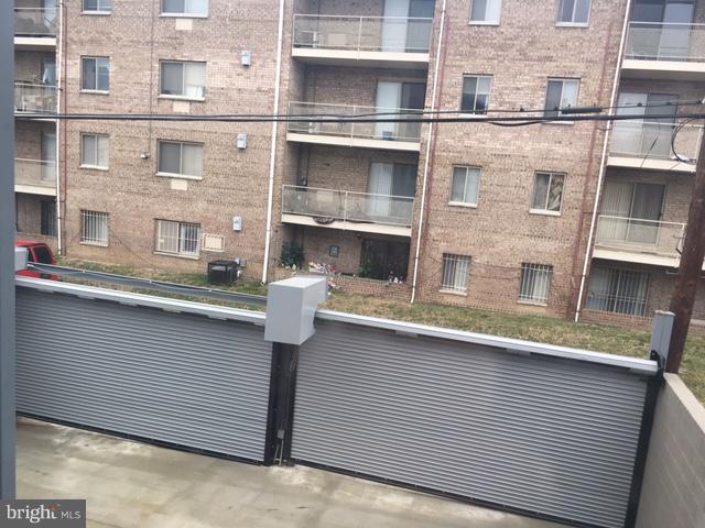 Foto del edificio - 1626 R St SE