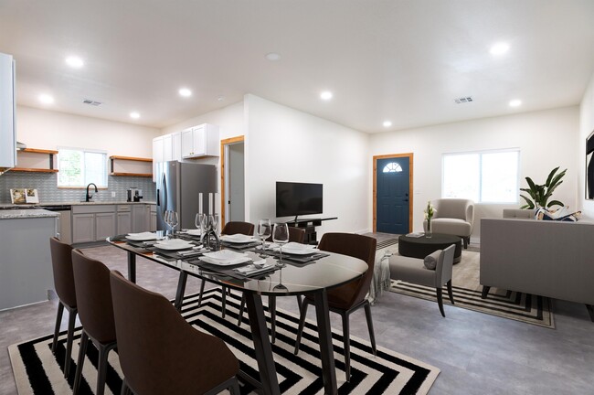 Foto del edificio - 2817 N Oliver St