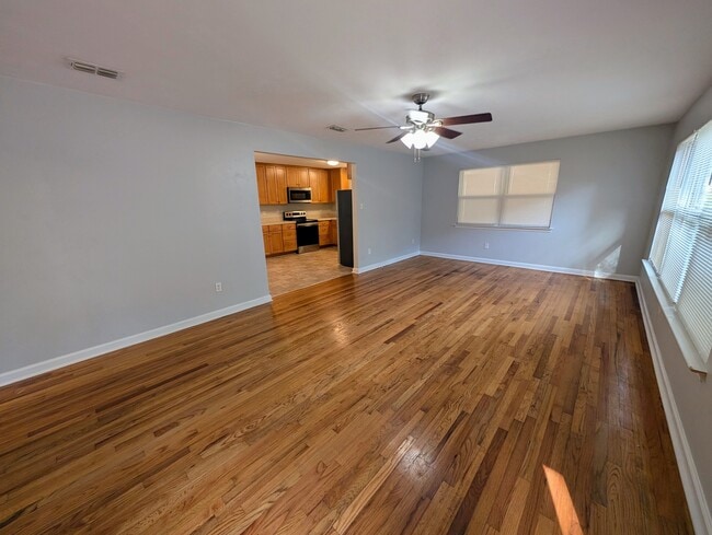 Photo - 2114 High Rd House