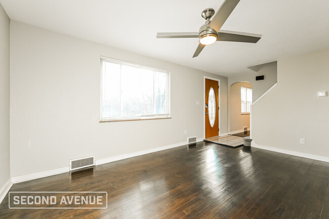 Foto del edificio - 12341 Maple Ln