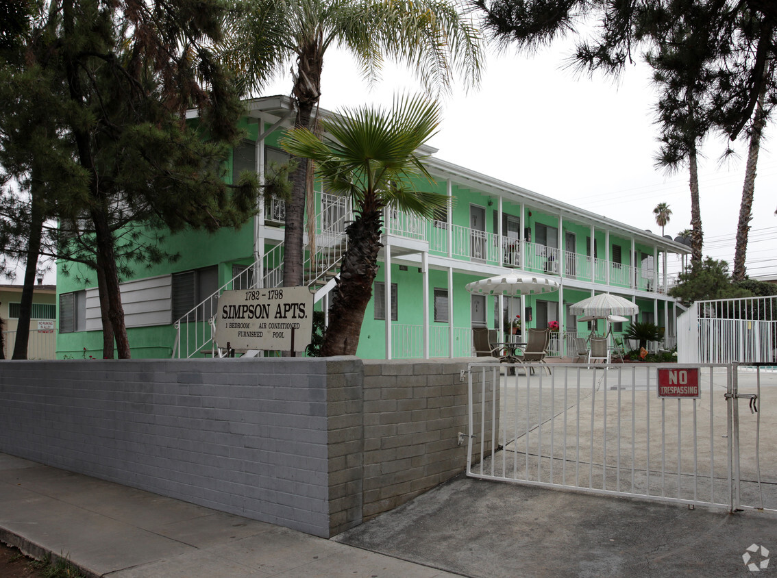 Primary Photo - 1782-1798 Loma Vista St