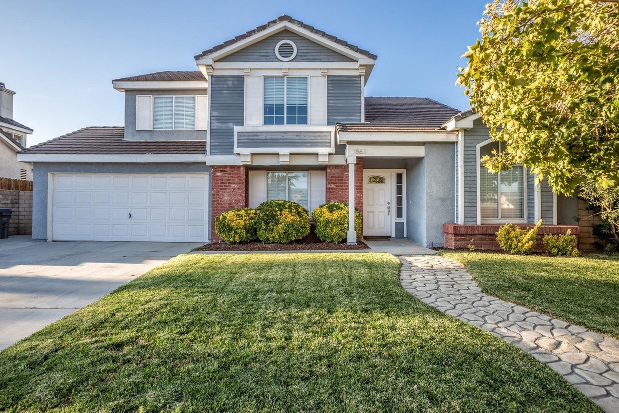 1861 Heritage Ln, Palmdale, CA 93551 House for Rent in Palmdale, CA