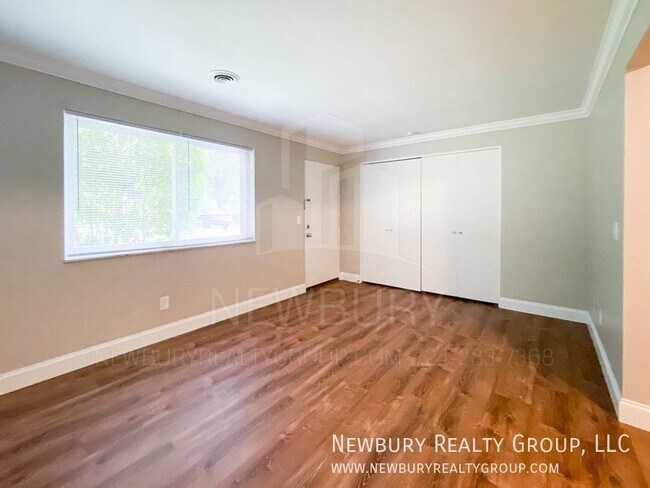 Foto del edificio - Quaint 1 Bedroom Ranch Style Apartment wit...