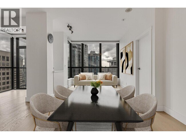 Photo du bâtiment - 1239 W Georgia St