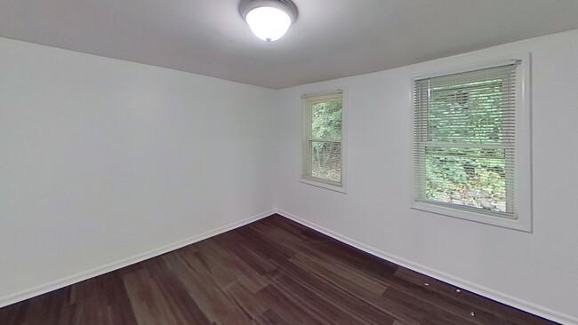 Foto del edificio - 256 Amherst Rd