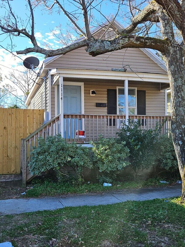 Primary Photo - 2BR 1BA Single Family