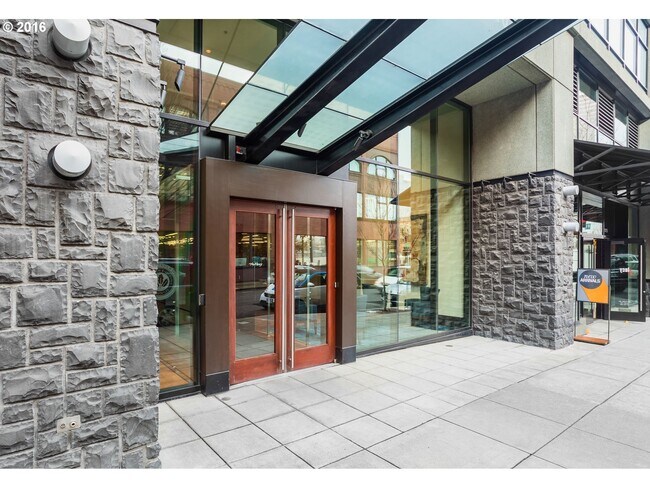 Foto del edificio - 1025 NW Couch St