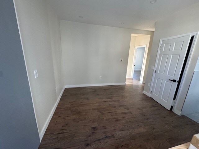 Building Photo - 104 Maple Ave