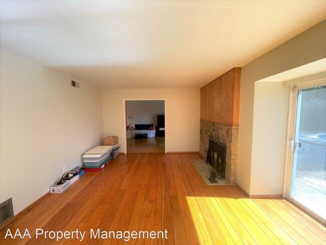 Foto del edificio - 3 br, 2 bath House - 199 Twinview Dr