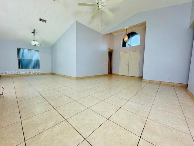 Building Photo - 495 Carrington Ln