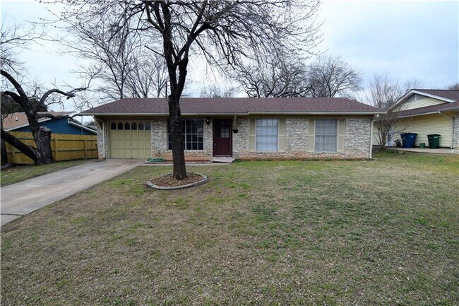 Building Photo - 6702 Esther Dr