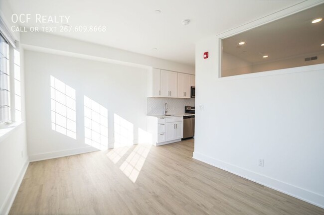 Building Photo - 1324 Frankford Ave