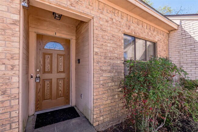 Foto del edificio - 1401 Ave O