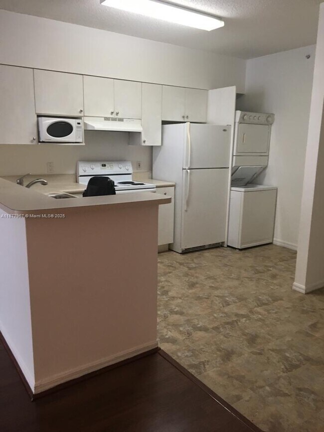 Foto del edificio - 5091 NW 7th St