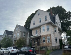 Building Photo - 20 Newburg St