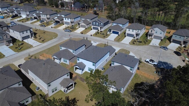 Foto del edificio - 8515 Blueberry Ash St