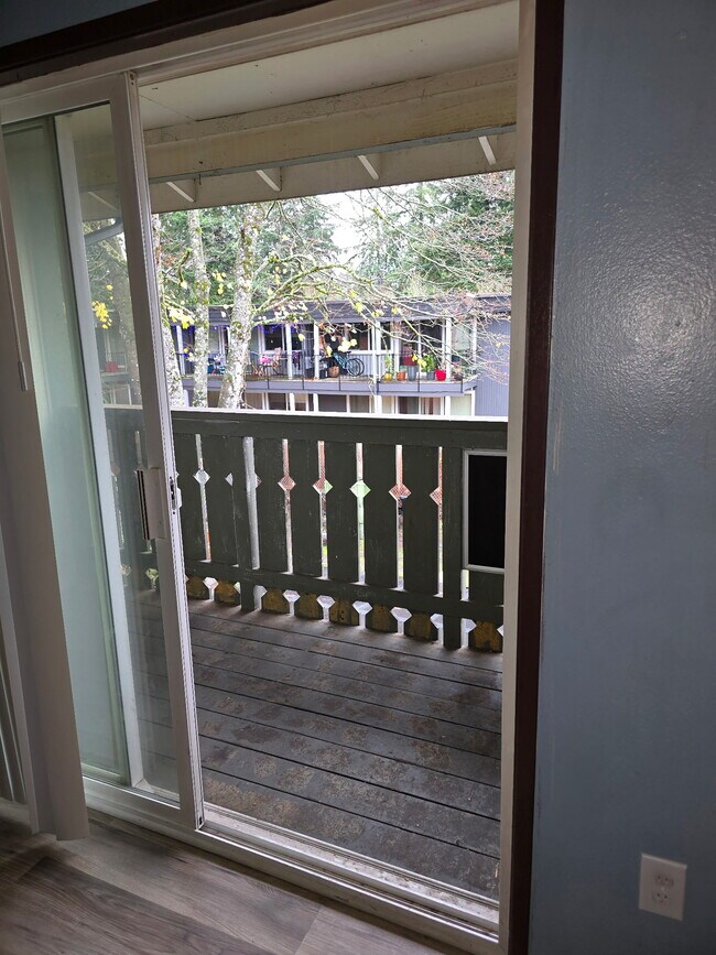 Foto del edificio - 4411 76th Ave W