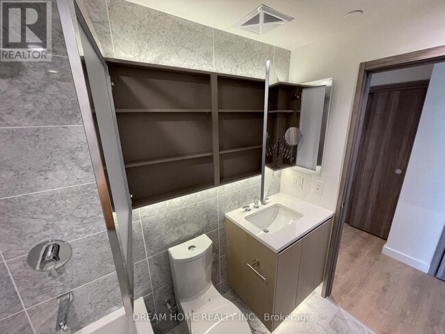 Building Photo - 85 McMahon Dr