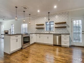 Building Photo - 6307 Palo Pinto Ave