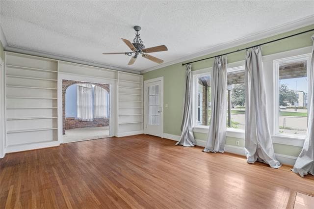 Building Photo - 2625 S University Dr