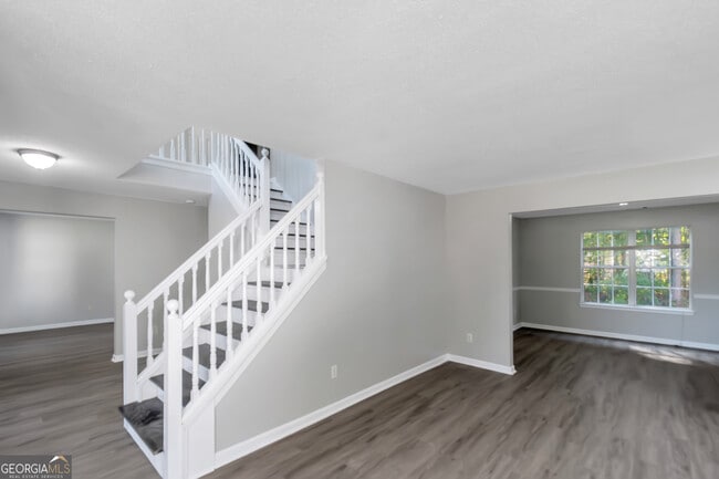 Foto del edificio - 10806 Misty Meadows Ct