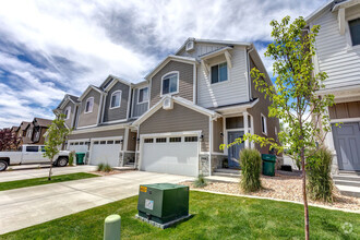 Building Photo - 722 S 1840 W