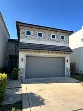 Building Photo - 1822 Sunset Dr