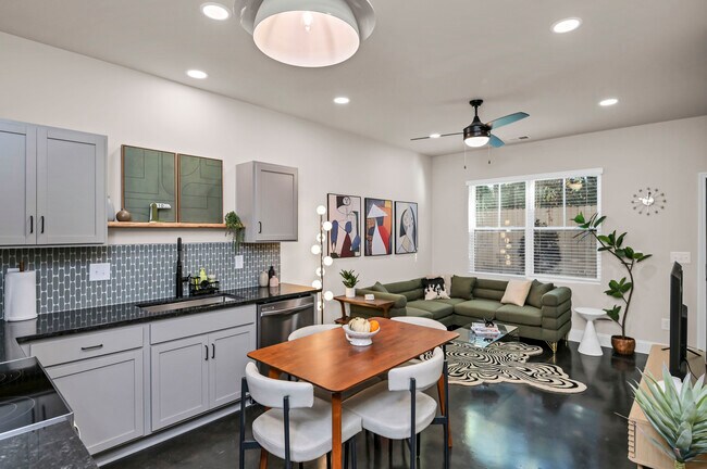 Foto del edificio - 816 Shull St