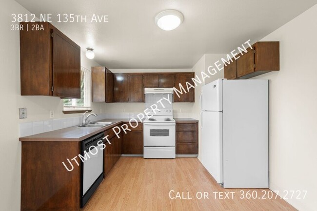 Building Photo - 3812 NE 135th Ave