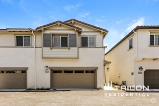 Building Photo - 28205 Cookhouse Ln