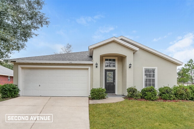 Building Photo - 10659 Sandy Oaks Dr