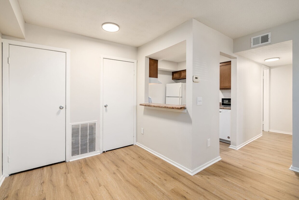 Hilliard Village Apartments Apartments in Hilliard, OH