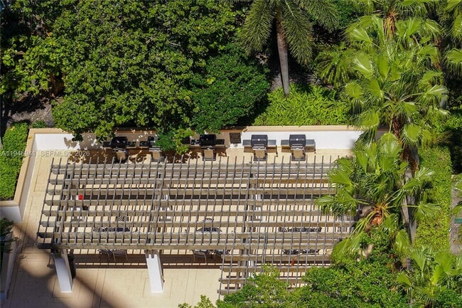 Foto del edificio - 21205 NE 37th Ave