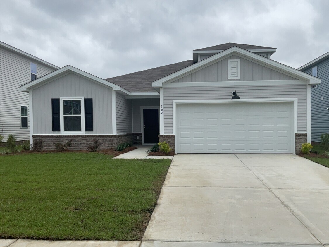 Primary Photo - 102 Wildflower Ln