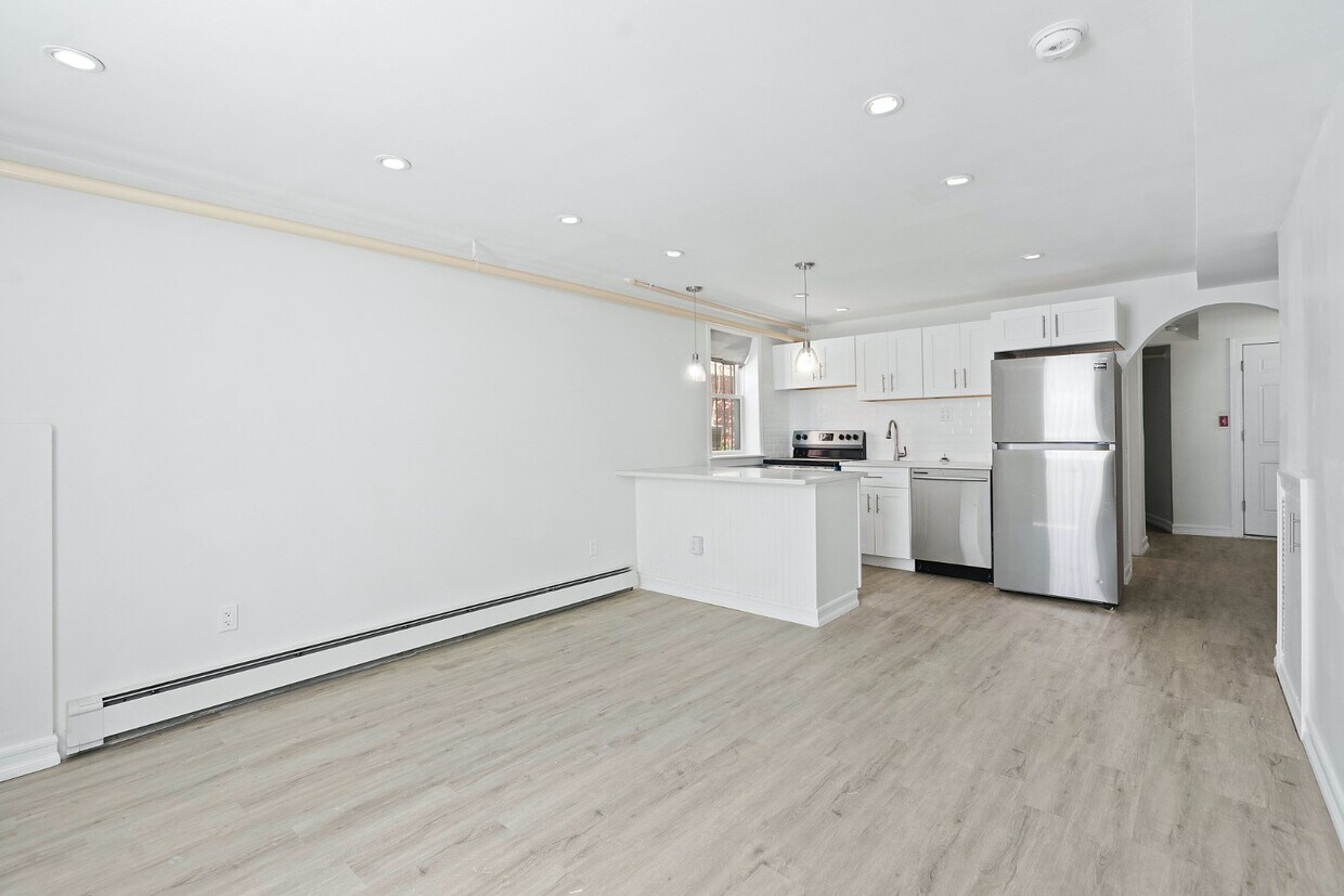Foto principal - 2743 Brighton 7th St.