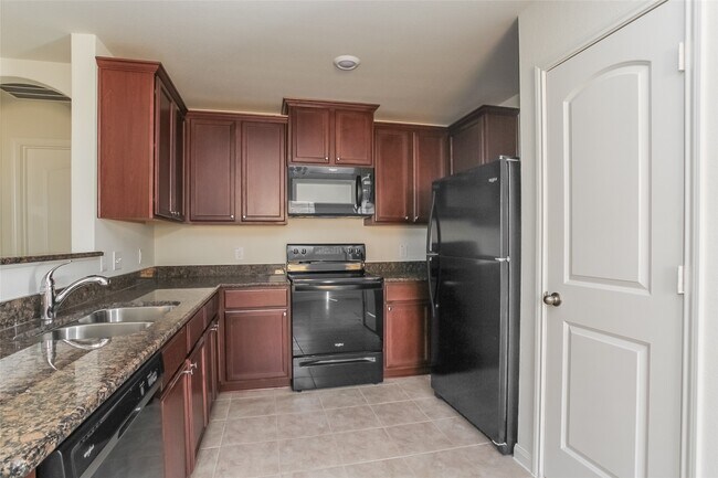 Building Photo - 27044 Leonardo Dr