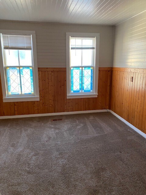 Office - 202 E Buffalo St