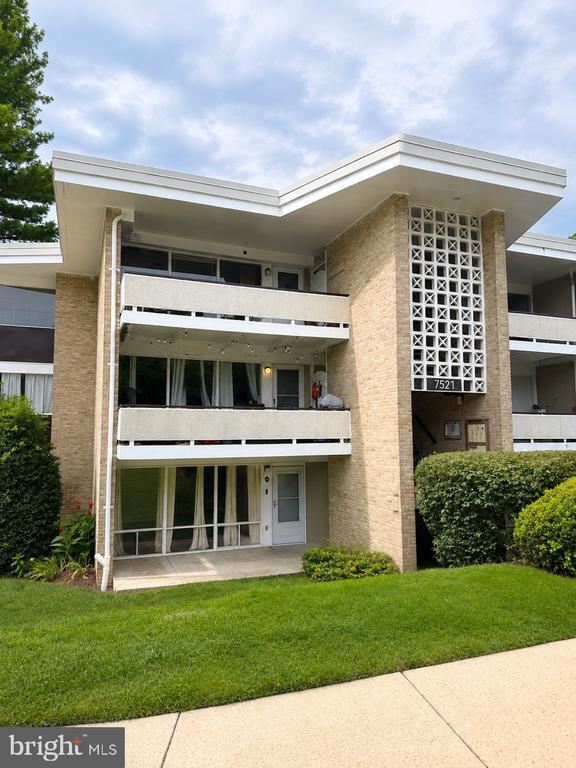 Foto del edificio - 7521 Spring Lake Dr