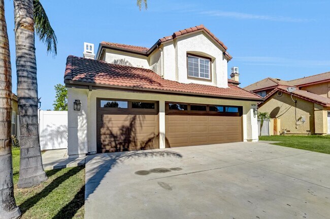 Foto del edificio - Beautiful 4-Bed, 2.5-Bath Home in Moreno Valley Ranch