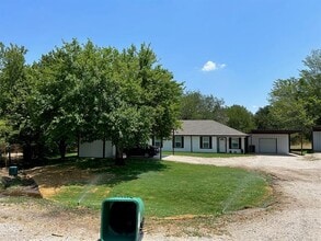 Building Photo - 178 Mill Branch Ln