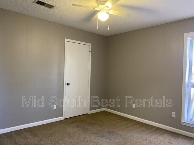 Foto del edificio - 3735 Hickory Hill Rd