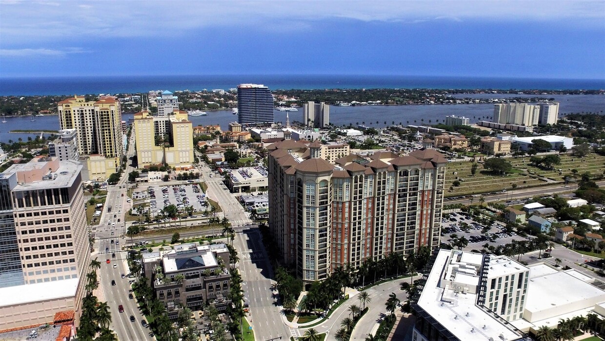 Primary Photo - 550 Okeechobee Blvd