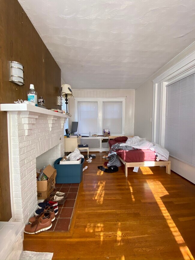 Foto del edificio - 15 Crosby Rd