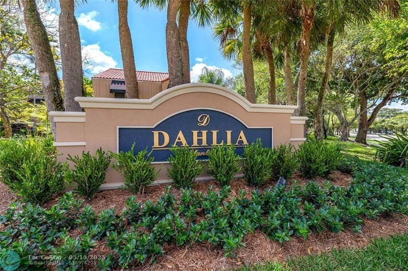 Foto principal - 7952 NW 7th Ct