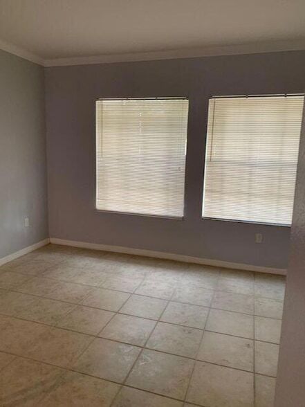 Foto del edificio - 549 SE Prescott Pl